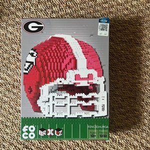 New unopened FOCO BRXLZ University Of Georgia Bulldogs Football Helmet